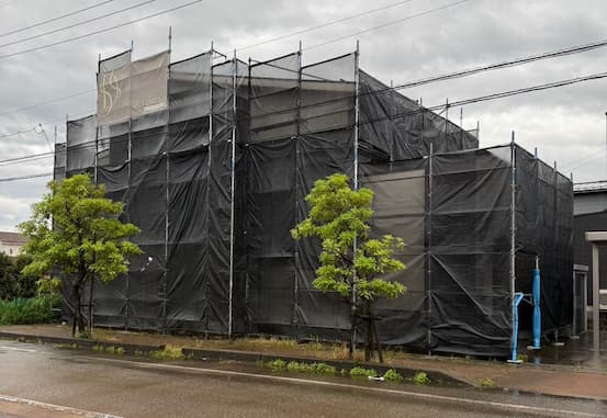 足場組み立て作業