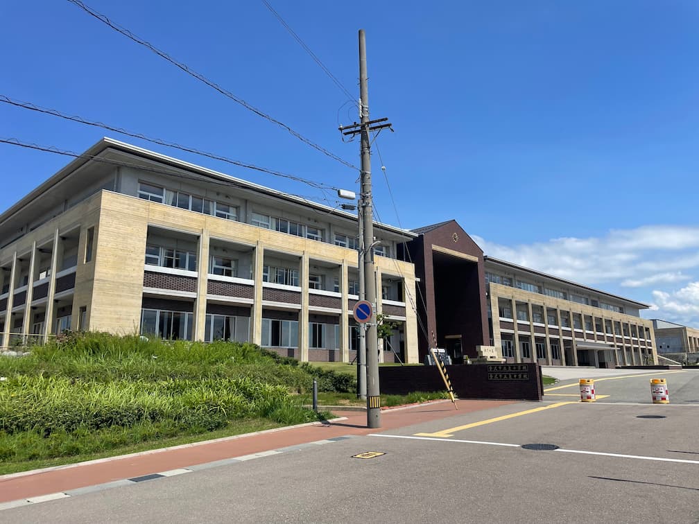 金沢市立泉小・中学校